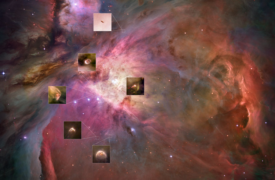 Über ein Bild des Orionnebels sind kleine Bilsausschnitte von Proplyden verteilt.